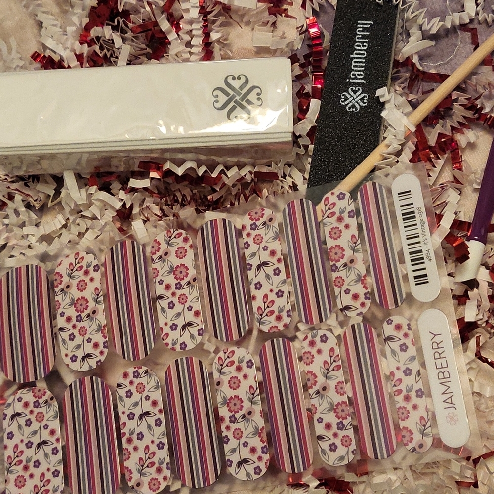 Jamberry Nail Wraps NWOT- It's Vintage